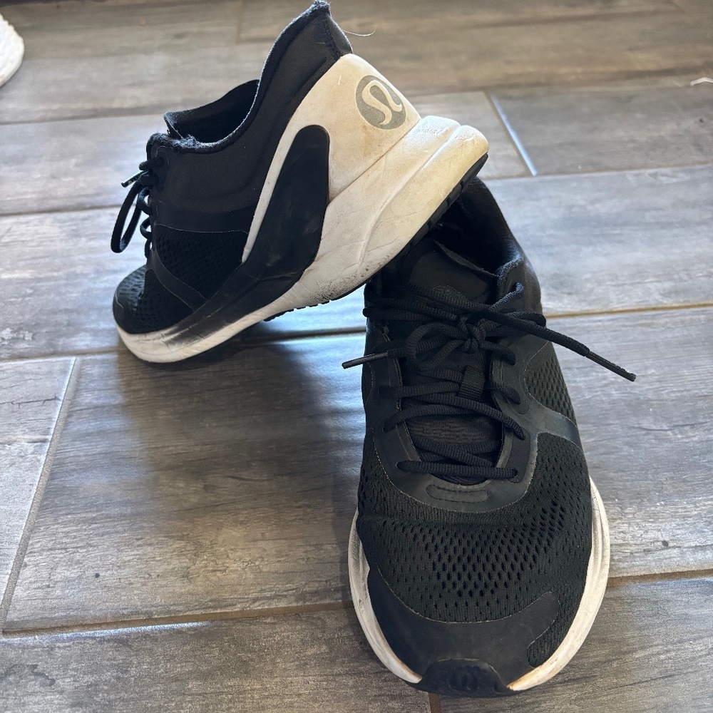 Lululemon Blissfeel Running Shoes 8.5